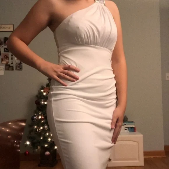 CALVIN Klein White One Shoulder Crystal Dress - Picture 3 of 7